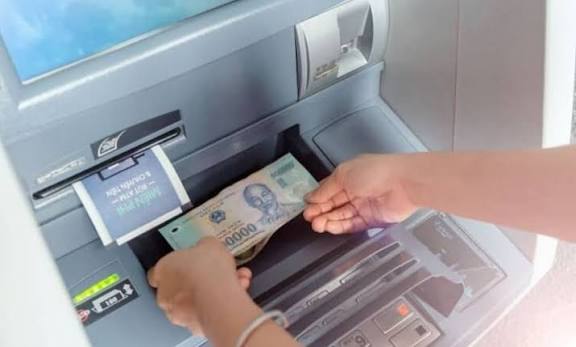 Kiểm tra thông tin giao dịch trước khi chuyển khoản